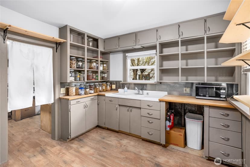 Property photo for 337 Park Avenue N, Renton photo 10