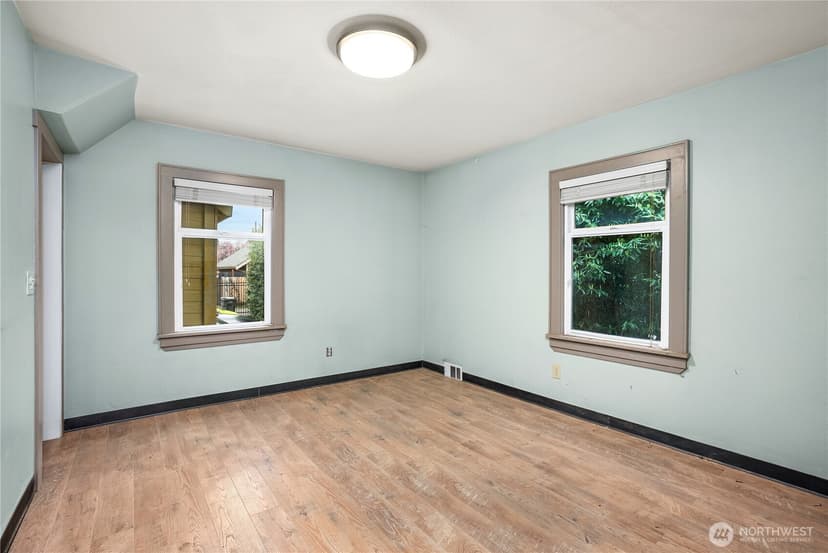 Property photo for 337 Park Avenue N, Renton photo 9