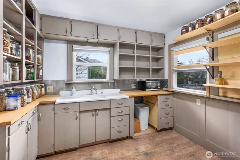 Property photo for 337 Park Avenue N, Renton photo 11