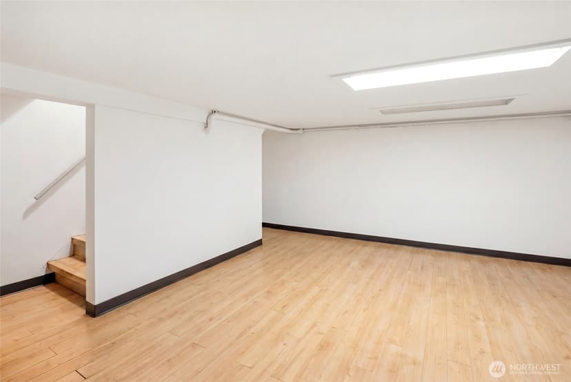 Property photo for 337 Park Avenue N, Renton photo 19