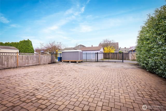 Property photo for 337 Park Avenue N, Renton photo 4