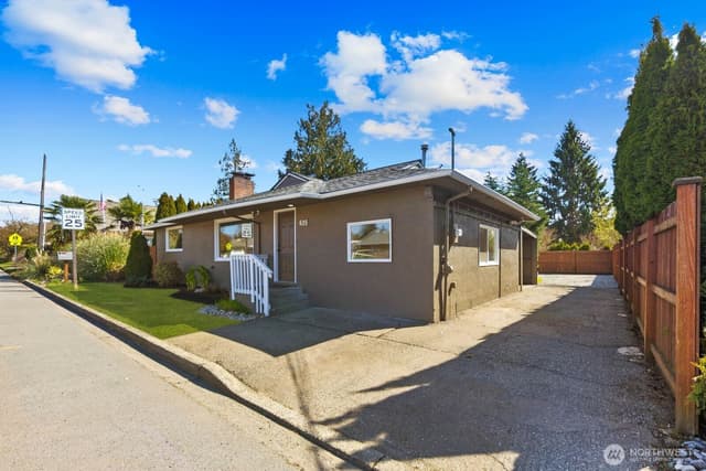 Property photo for 625 10th Street, Snohomish photo 2