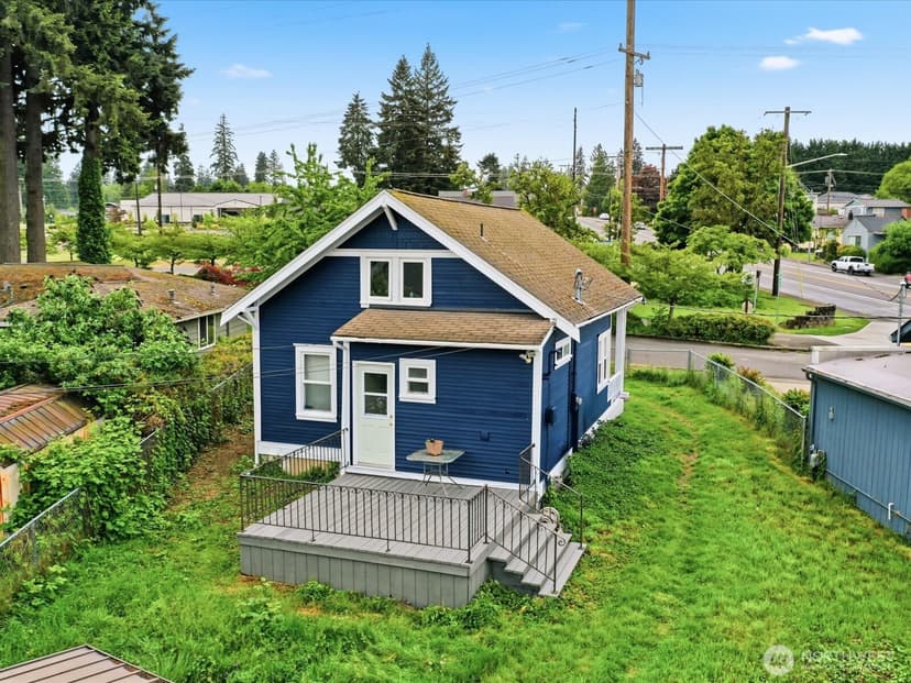 Property photo for 6807 Commercial Avenue, Everett photo 7