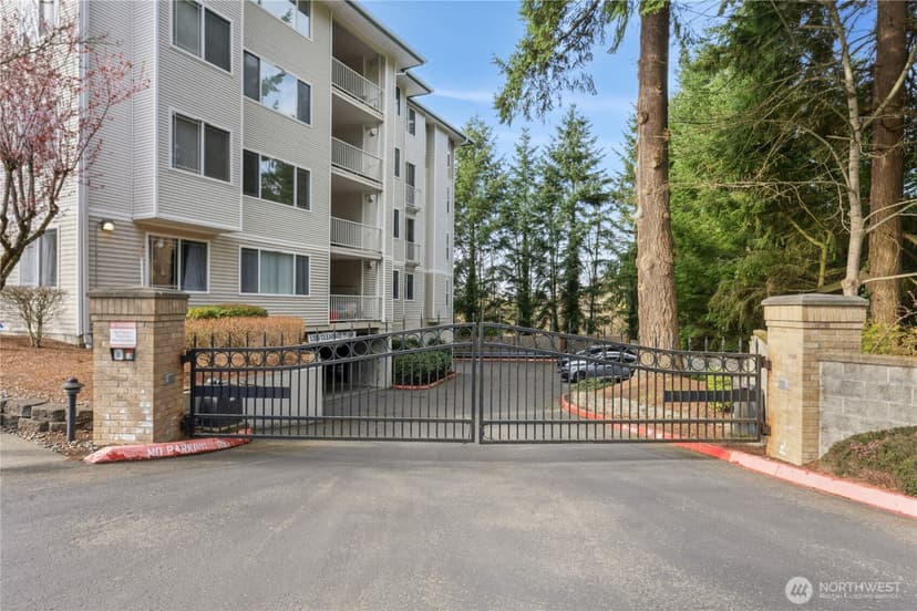 Property photo for 13301 SE 79th Place #B107, Newcastle photo 25