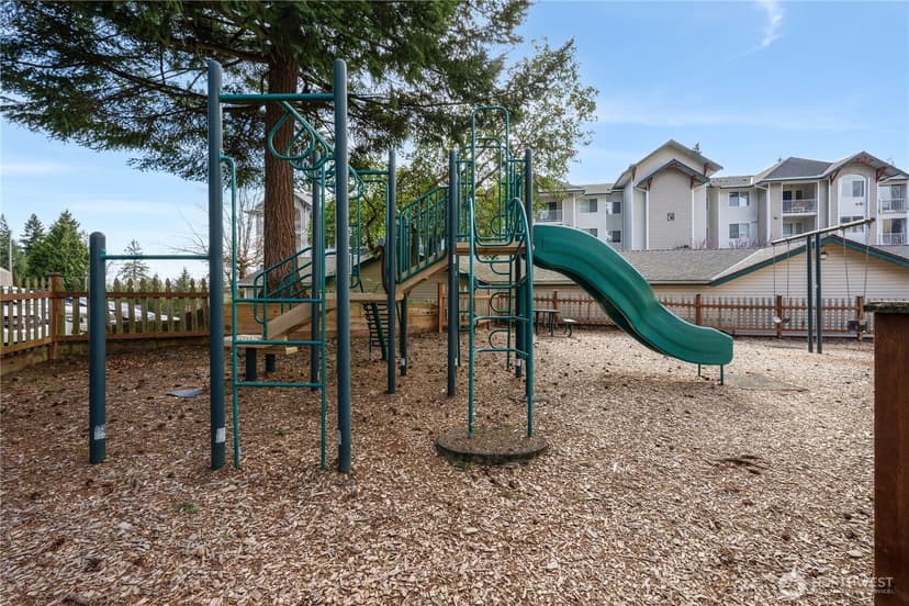 Property photo for 13301 SE 79th Place #B107, Newcastle photo 28