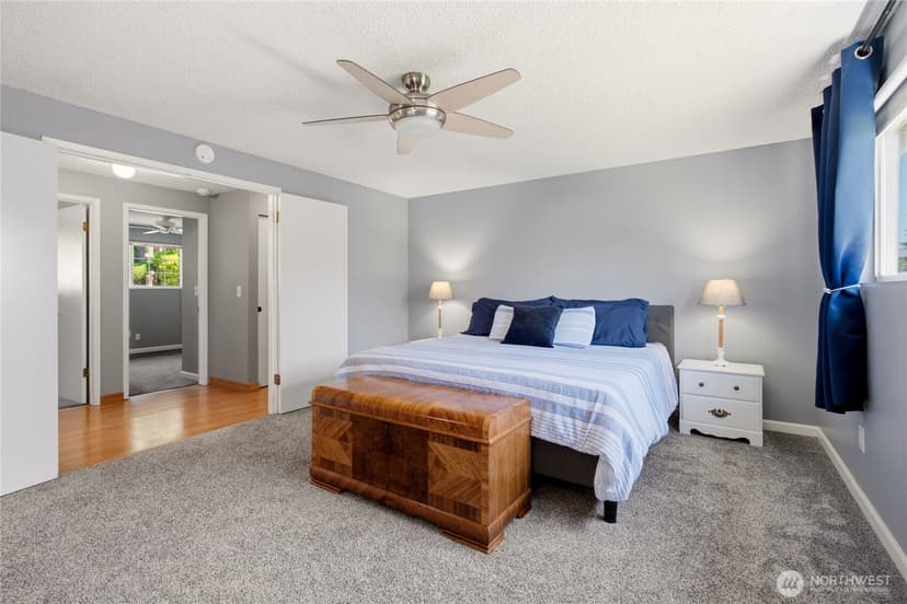 Property photo for 3020 206th Place SW, Lynnwood photo 18