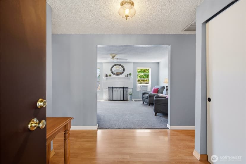 Property photo for 3020 206th Place SW, Lynnwood photo 6