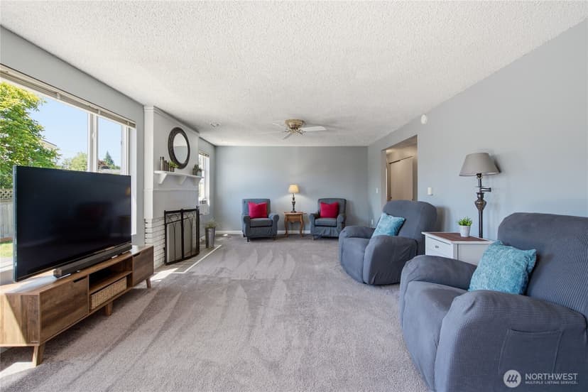 Property photo for 3020 206th Place SW, Lynnwood photo 8