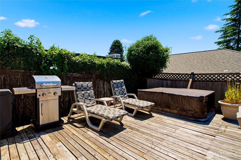 Property photo for 3020 206th Place SW, Lynnwood photo 26