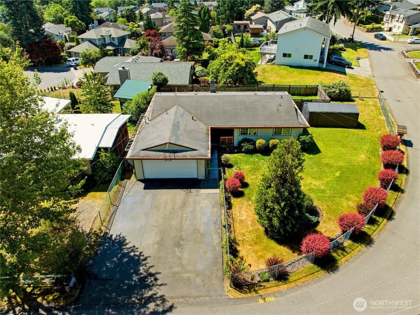 Property photo for 3020 206th Place SW, Lynnwood photo 2