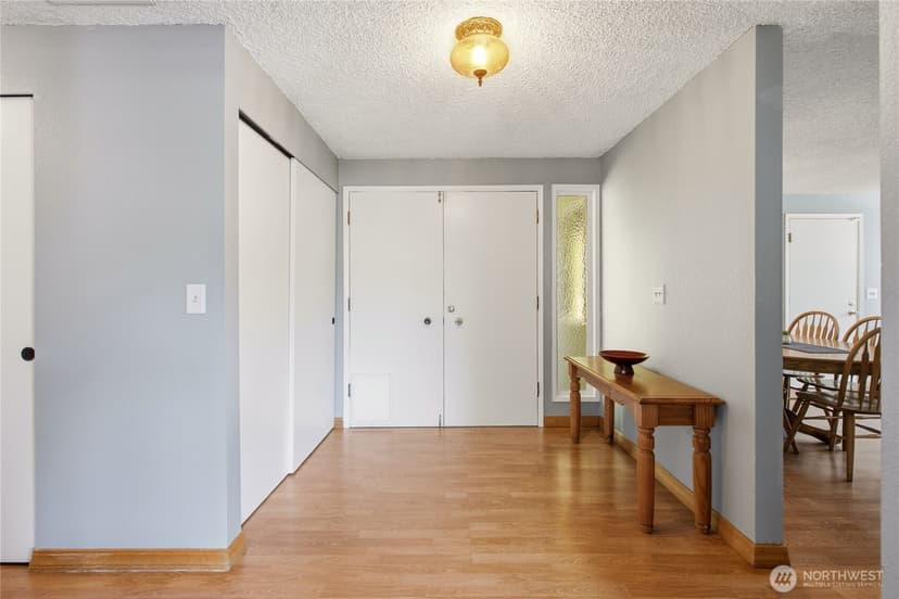 Property photo for 3020 206th Place SW, Lynnwood photo 5