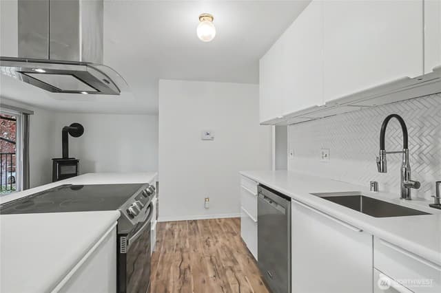 Property photo for 11424 SE 257th Place #D202, Kent