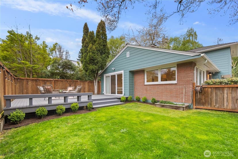 Property photo for 5501 37th Avenue NE, Seattle photo 33