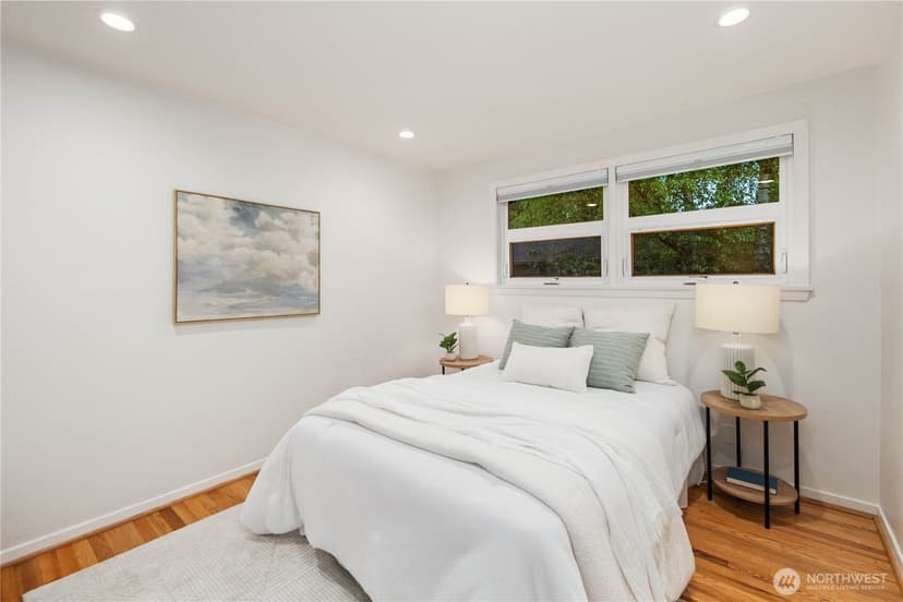 Property photo for 5501 37th Avenue NE, Seattle photo 20