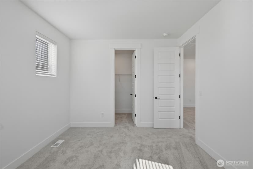 Property photo for 32181 Pacific Avenue SE, Black Diamond photo 15