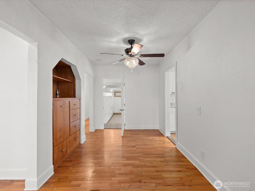 Property photo for 1035 Oakes Ave, Everett photo 8