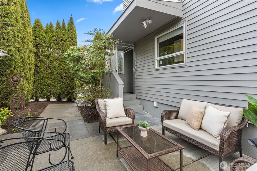 Property photo for 1400 Magnolia Boulevard W, Seattle photo 31