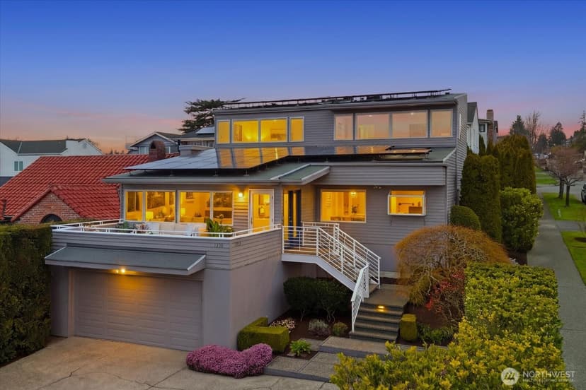 Property photo for 1400 Magnolia Boulevard W, Seattle