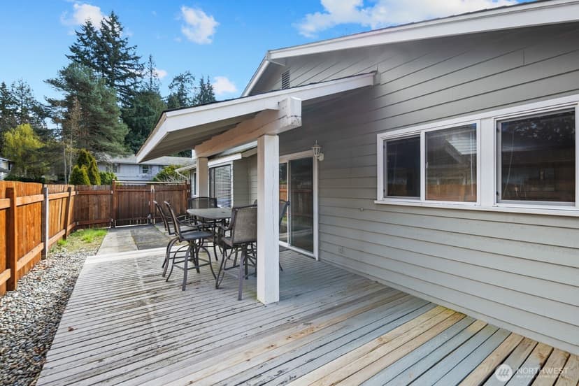 Property photo for 315 124th Place NE, Bellevue photo 22