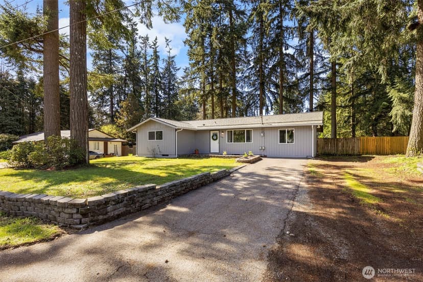 Property photo for 11708 Elder Avenue SW, Port Orchard photo 2
