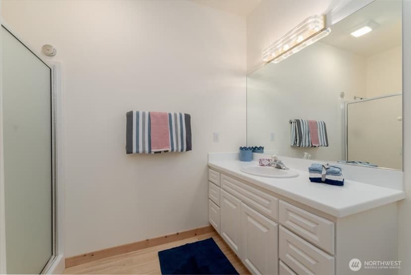 Property photo for 1606 S Lakeshore Road, Chelan photo 16