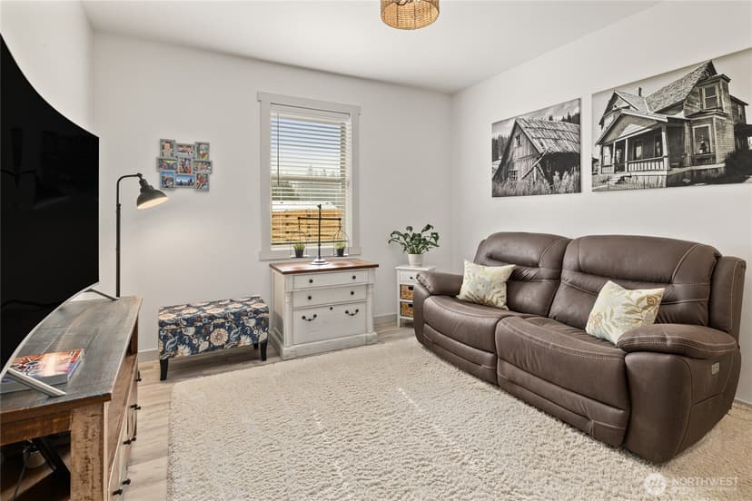 Property photo for 61 Ronald Ridge Drive, Ronald photo 24