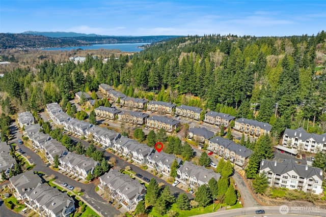 Property photo for 23120 SE Black Nugget Road #E1, Issaquah photo 3