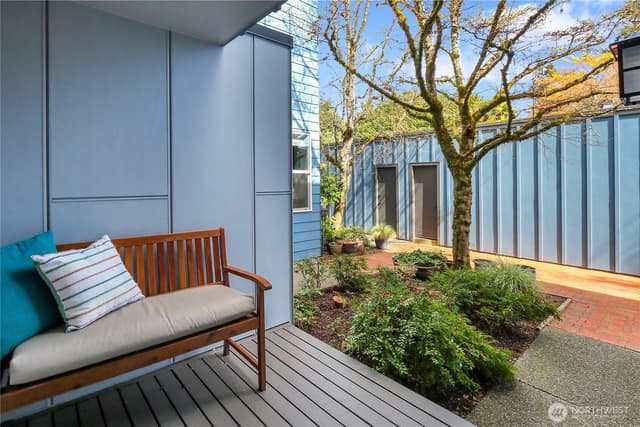 Property photo for 1550 NW 195th Street #106, Shoreline photo 2