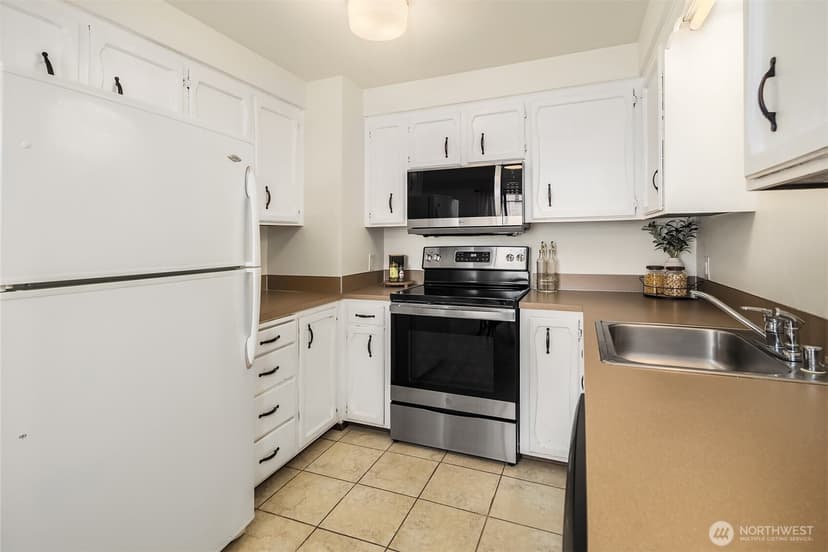 Property photo for 1612 33rd Street #104, Everett photo 11