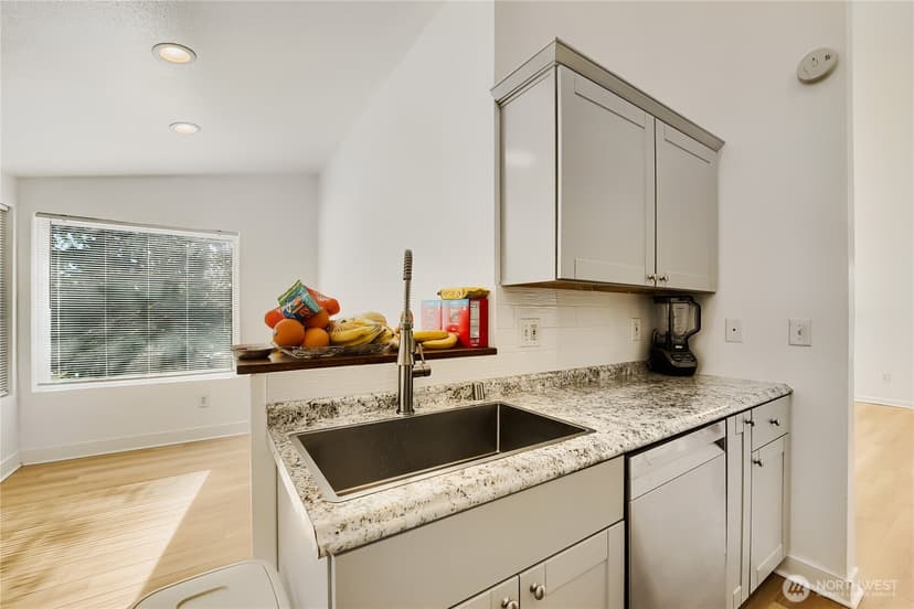 Property photo for 26221 116th Avenue SE #F301, Kent photo 9