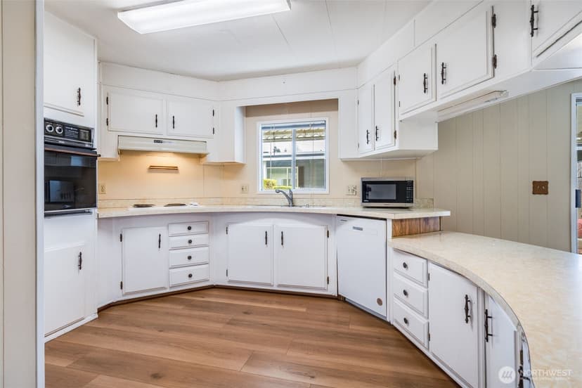Property photo for 201 Union Avenue SE #111, Renton photo 10