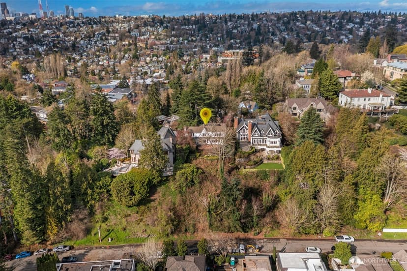 Property photo for 520 36th Avenue E, Seattle photo 32