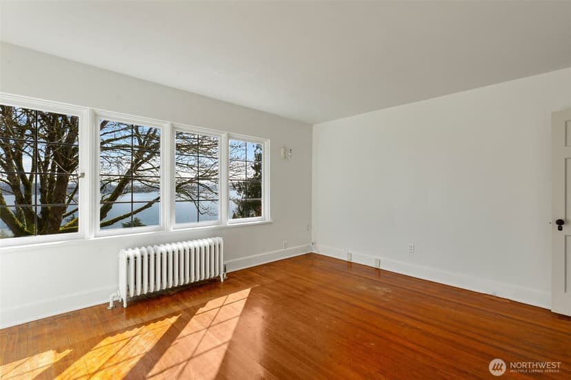 Property photo for 520 36th Avenue E, Seattle photo 14