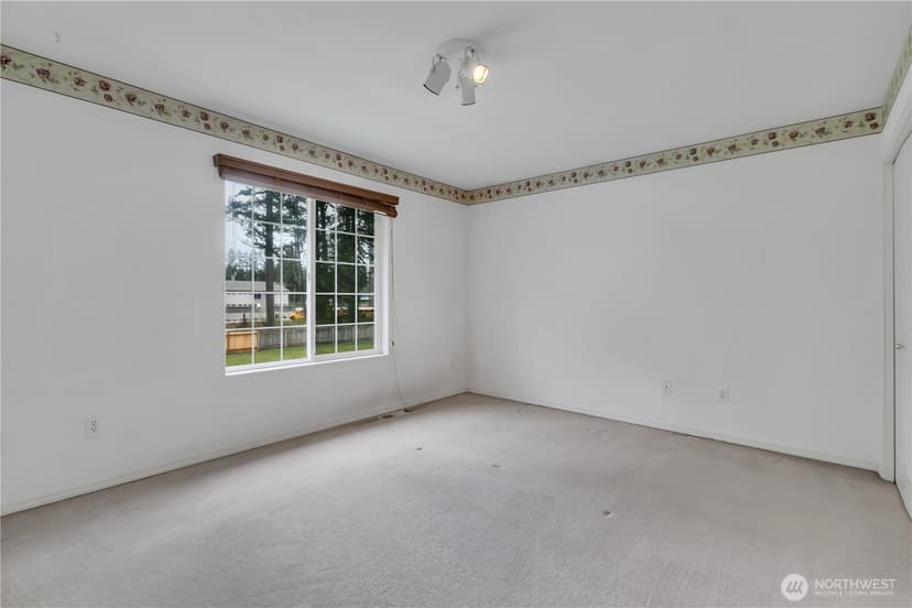 Property photo for 15416 33rd Avenue E, Tacoma photo 27