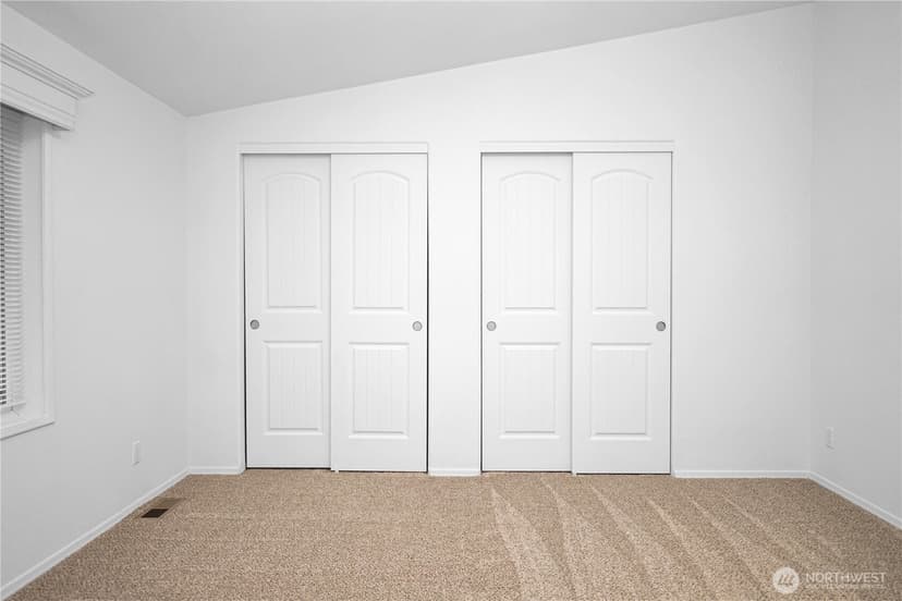 Property photo for 15231 Pine Drive, Renton photo 16