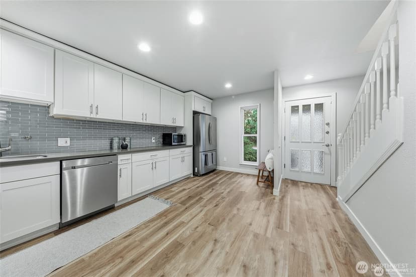 Property photo for 1940 N Northgate Way, Seattle photo 12