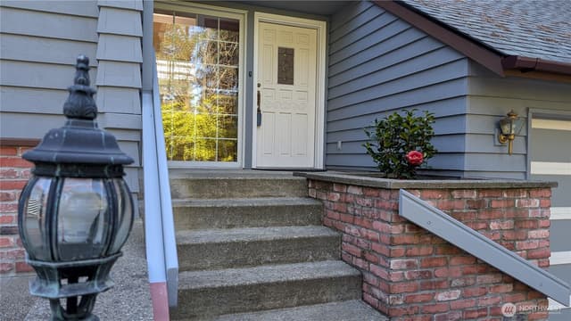 Property photo for 16827 41st Street E, Lake Tapps photo 3