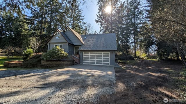 Property photo for 16827 41st Street E, Lake Tapps photo 2