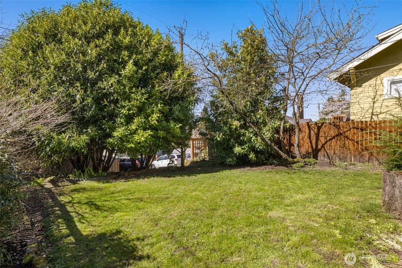 Property photo for 5519 12th Avenue NE, Seattle photo 26