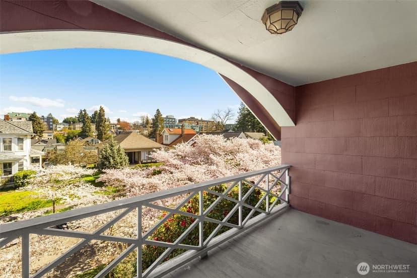 Property photo for 5519 12th Avenue NE, Seattle photo 17