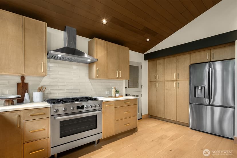 Property photo for 7236 NE 121st Place, Kirkland photo 12