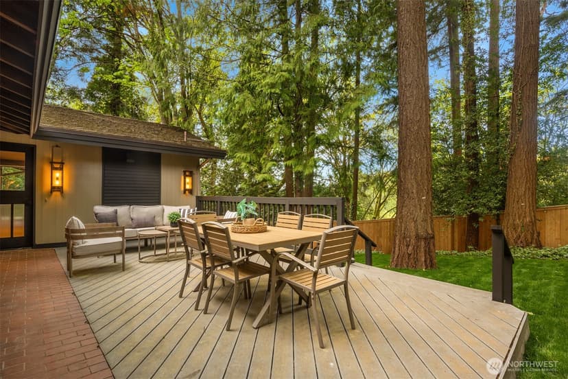 Property photo for 7236 NE 121st Place, Kirkland photo 8