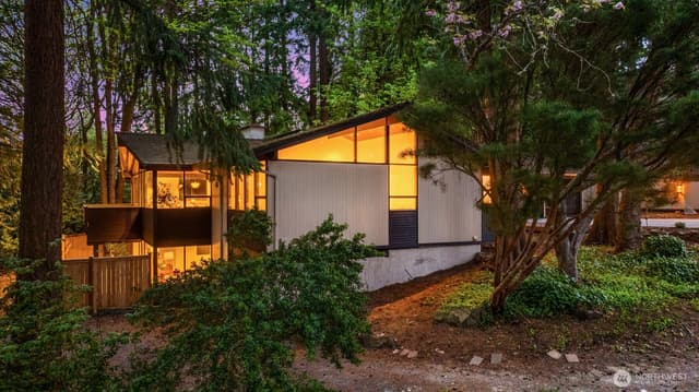 Property photo for 7236 NE 121st Place, Kirkland photo 3
