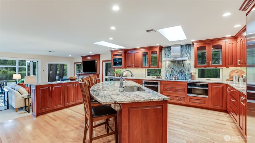 Property photo for 2171 N 122nd Place, Seattle photo 15