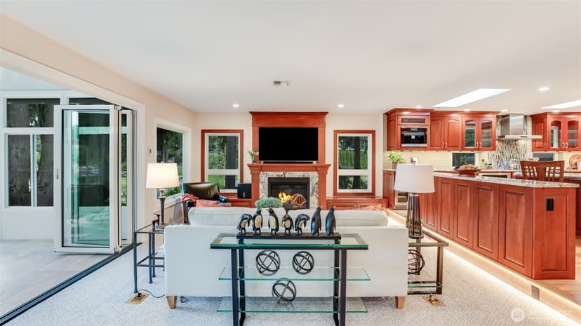 Property photo for 2171 N 122nd Place, Seattle photo 10