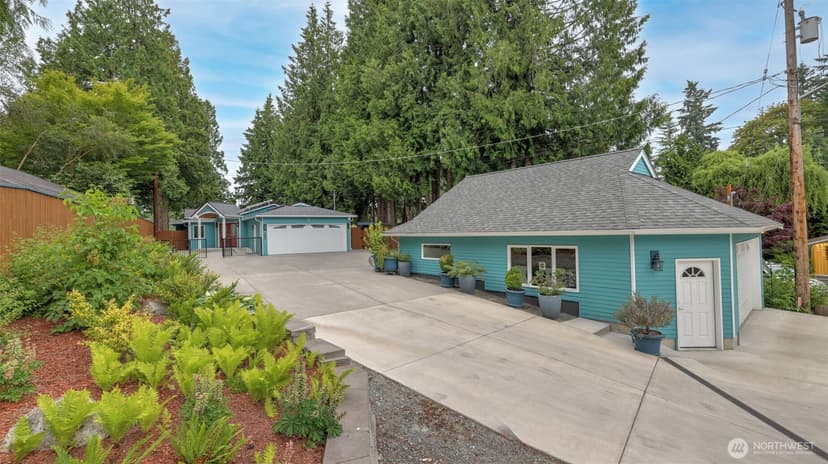 Property photo for 2171 N 122nd Place, Seattle photo 3