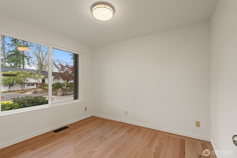 Property photo for 8615 184th Street SW, Edmonds photo 18