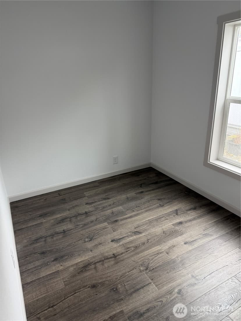 Property photo for 7301 NE 175th Street #115, Kenmore photo 11