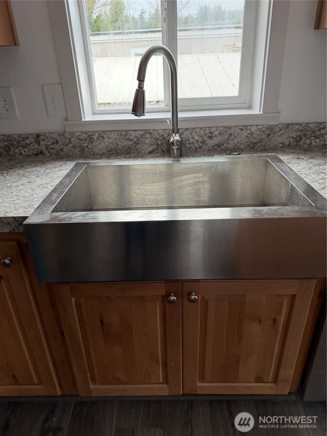 Property photo for 7301 NE 175th Street #115, Kenmore photo 4