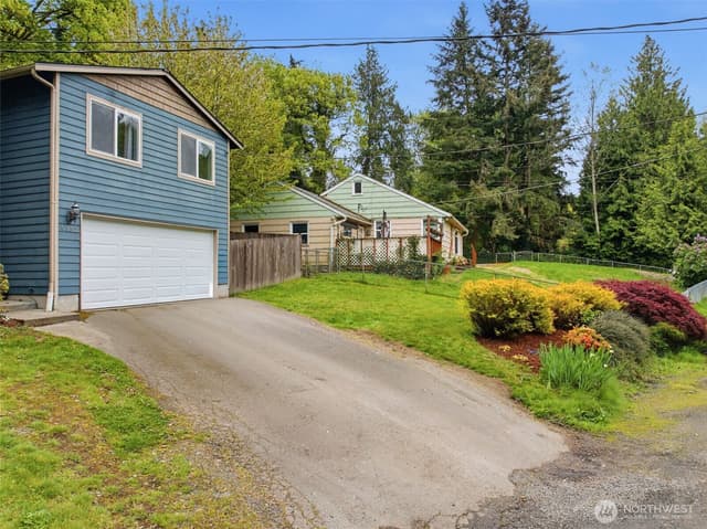 Property photo for 6352 24th Avenue SW, Seattle photo 3